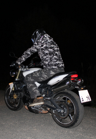 MOTEQ_M02528_night_2